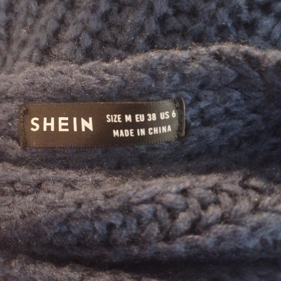 Navy blue Batwing sleeve sweater - Picture 9 of 10